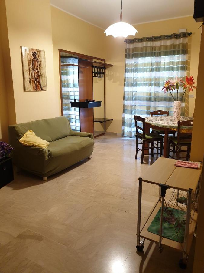 Lunetta Palermo Buitenkant foto